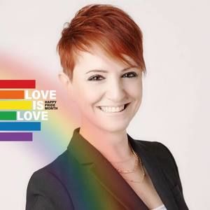 Meet your Posher, Burcu